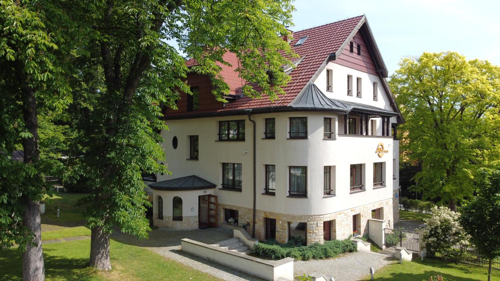 Jasny Dwor Hotel Polanica-Zdroj Exterior photo